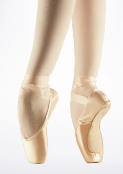 Capezio Kylee Pointe Shoe - Pink -dance costume ca 1140 capezio kylee pointe shoe pink front T 91584.1698804503